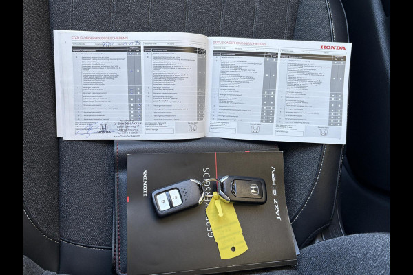 Honda Jazz 1.5 e:HEV Elegance | Stoelverwarming | Cruise control Adaptief | Camera | Android auto/Apple carplay |