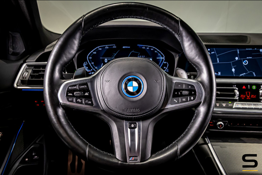BMW 3 Serie Touring 330e Business Edition Plus|M-sport|1eig