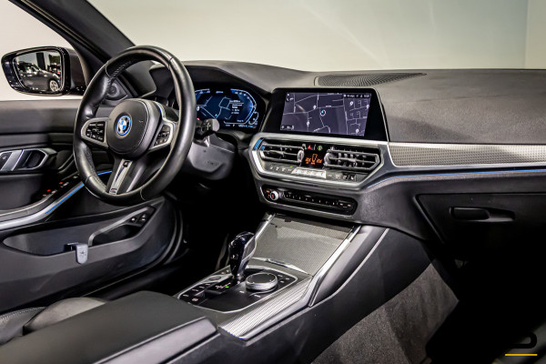 BMW 3 Serie Touring 330e Business Edition Plus|M-sport|1eig