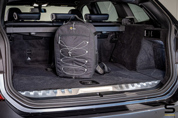 BMW 3 Serie Touring 330e Business Edition Plus|M-sport|1eig