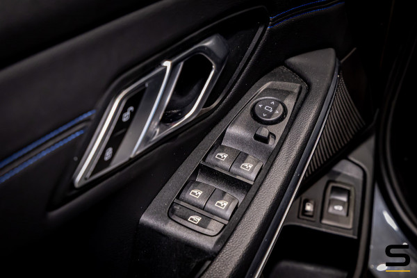 BMW 3 Serie Touring 330e Business Edition Plus|M-sport|1eig