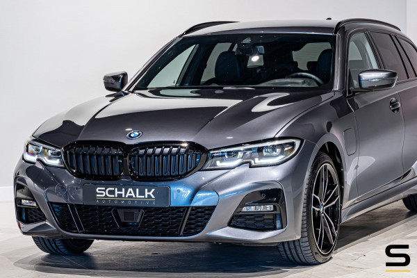 BMW 3 Serie Touring 330e Business Edition Plus|M-sport|1eig