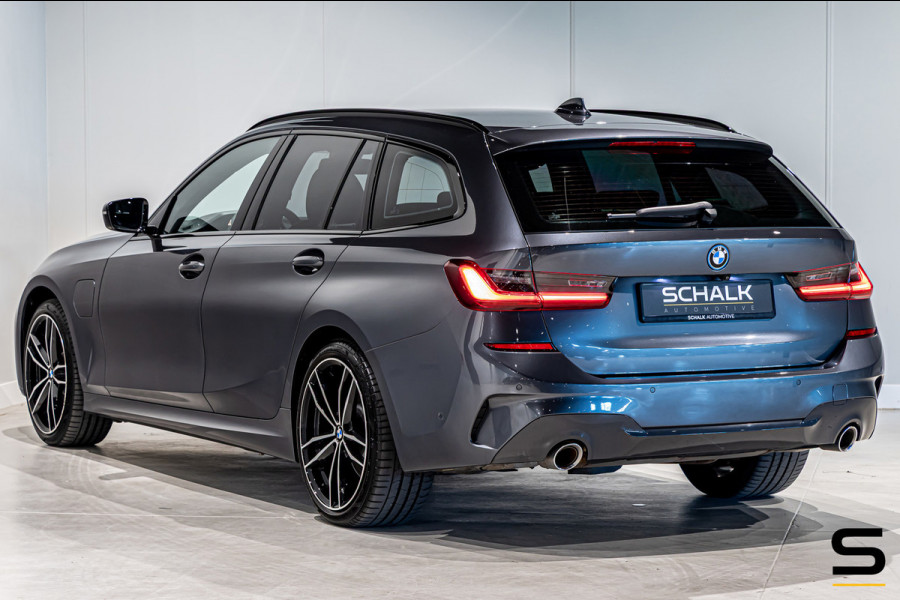 BMW 3 Serie Touring 330e Business Edition Plus|M-sport|1eig