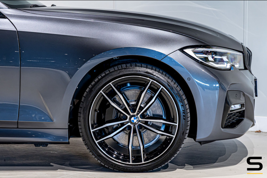 BMW 3 Serie Touring 330e Business Edition Plus|M-sport|1eig