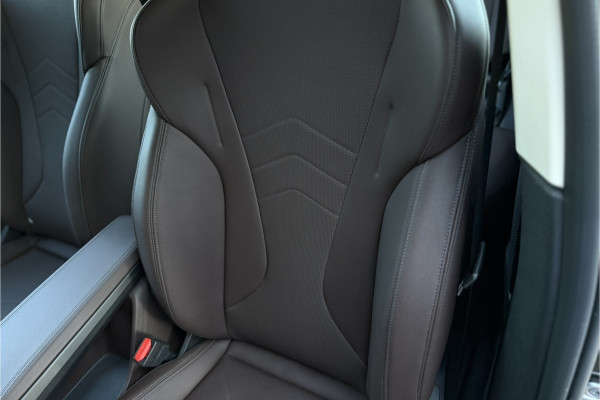 BMW 2 Serie Active Tourer 225e xDrive | Sportleder | M-Stuurwiel | Camera | Carplay
