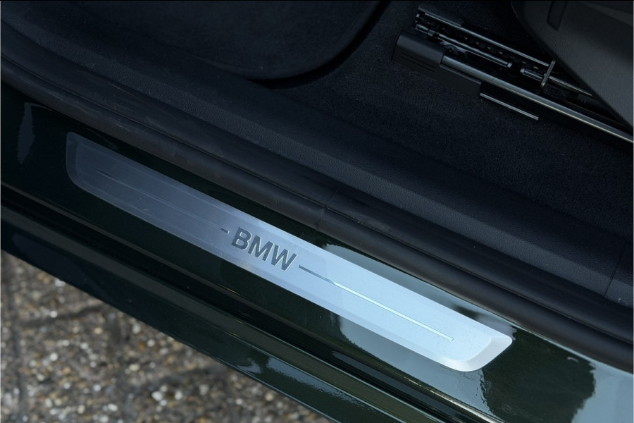 BMW 2 Serie Active Tourer 225e xDrive | Sportleder | M-Stuurwiel | Camera | Carplay