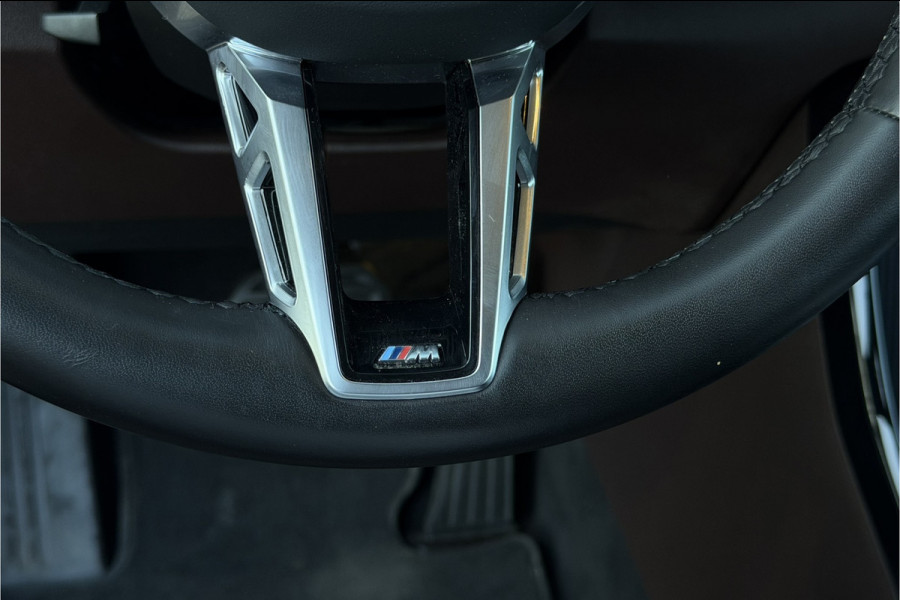 BMW 2 Serie Active Tourer 225e xDrive | Sportleder | M-Stuurwiel | Camera | Carplay