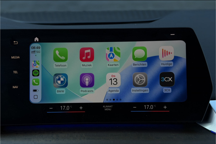 BMW 2 Serie Active Tourer 225e xDrive | Sportleder | M-Stuurwiel | Camera | Carplay