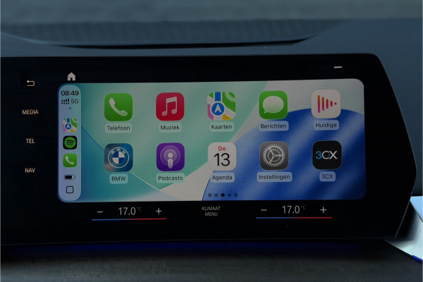 BMW 2 Serie Active Tourer 225e xDrive | Sportleder | M-Stuurwiel | Camera | Carplay