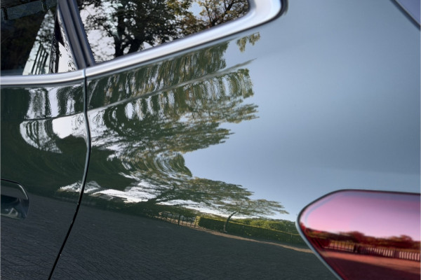 BMW 2 Serie Active Tourer 225e xDrive | Sportleder | M-Stuurwiel | Camera | Carplay