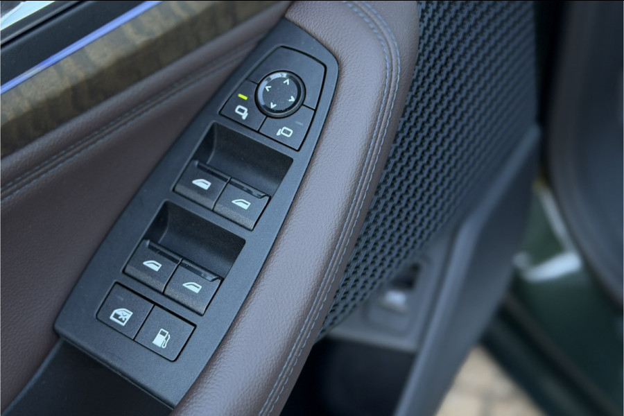 BMW 2 Serie Active Tourer 225e xDrive | Sportleder | M-Stuurwiel | Camera | Carplay