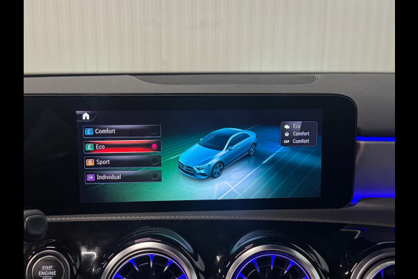 Mercedes-Benz A-Klasse 180 AMG Line | FACELIFT | NAP | PANO | NIGHT | AMBIANCE