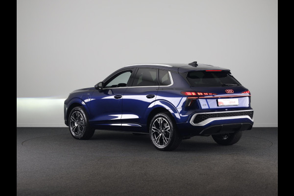 Audi Q3 Advanced edition e-hybrid 272 pk | Techniekpakket plus | S line interieur sportstoelen | Laadconcept compact | Privacy glas |