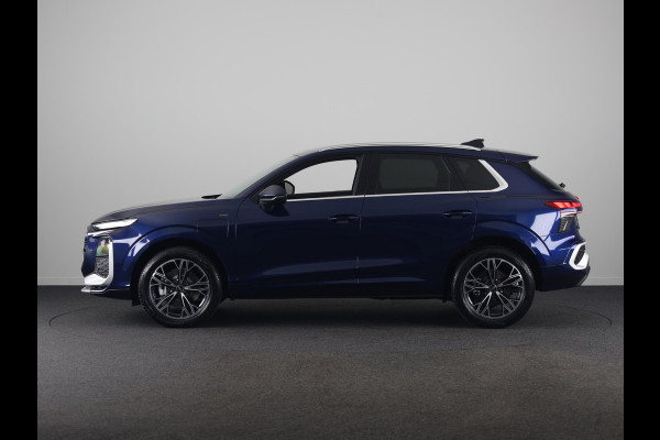 Audi Q3 Advanced edition e-hybrid 272 pk | Techniekpakket plus | S line interieur sportstoelen | Laadconcept compact | Privacy glas |