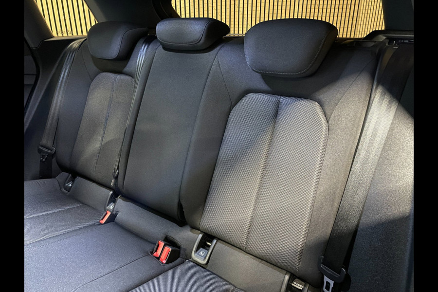 Audi Q4 e-tron 35|FULL BLACK EDITION|86% SOH|20''LMV|ACC|APPLE CARPLAY|STOELVERWARMING|NAVIGATIE|NL-AUTO|NAP|1e EIGENAAR|MARGE|