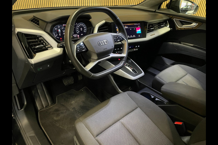 Audi Q4 e-tron 35|FULL BLACK EDITION|86% SOH|20''LMV|ACC|APPLE CARPLAY|STOELVERWARMING|NAVIGATIE|NL-AUTO|NAP|1e EIGENAAR|MARGE|