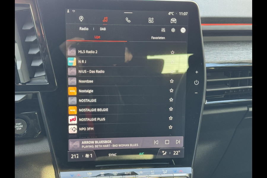 Renault Austral 1.3 mild hybrid Automaat Climate control Cruise control Navi Apple Android DAB Achteruitrijcamera