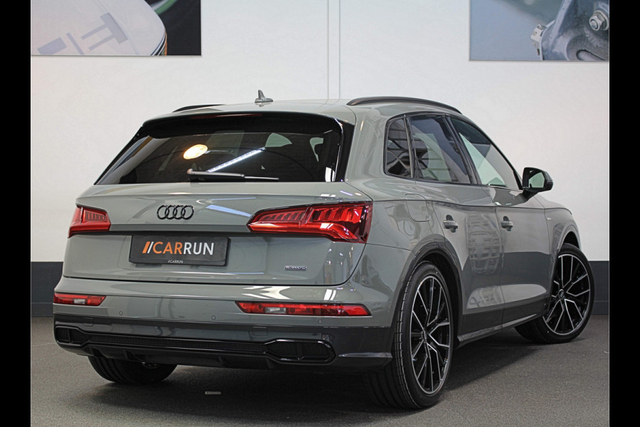 Audi Q5 55 367pk S-Line | Luchtvering | #RS Leder | Camera | Virtual | Keyless | Trekhaak 1750kg | Quantum Grijs | 3-Zone Clima. | Mw.Pr; 87848,=.