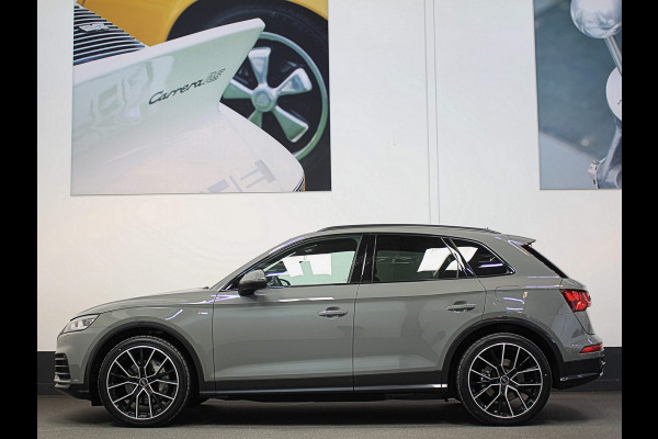 Audi Q5 55 367pk S-Line | Luchtvering | #RS Leder | Camera | Virtual | Keyless | Trekhaak 1750kg | Quantum Grijs | 3-Zone Clima. | Mw.Pr; 87848,=.
