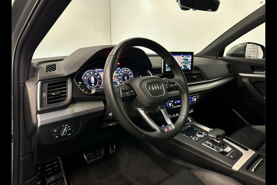 Audi Q5 55 367pk S-Line | Luchtvering | #RS Leder | Camera | Virtual | Keyless | Trekhaak 1750kg | Quantum Grijs | 3-Zone Clima. | Mw.Pr; 87848,=.