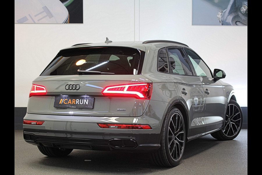 Audi Q5 55 367pk S-Line | Luchtvering | #RS Leder | Camera | Virtual | Keyless | Trekhaak 1750kg | Quantum Grijs | 3-Zone Clima. | Mw.Pr; 87848,=.
