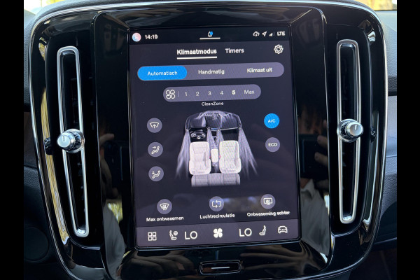 Volvo XC40 Core Recharge Pure Electric 2WD SOH 98% | STOEL STUUR VERWARMING | RIJKLAAR MET 12 MND BOVAG GARANTIE | ACHTERUITRIJCAMERA | CRUISE |