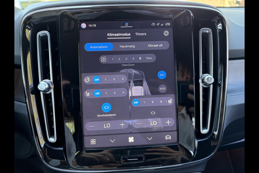 Volvo XC40 Core Recharge Pure Electric 2WD SOH 98% | STOEL STUUR VERWARMING | RIJKLAAR MET 12 MND BOVAG GARANTIE | ACHTERUITRIJCAMERA | CRUISE |