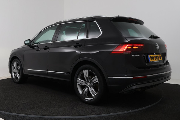 Volkswagen Tiguan 1.4 TSI ACT Highline (PANORAMADAK, CAMERA, DIGITALE COCKPIT, TREKHAAK WEGKLAPBAAR, MASSAGE STOELEN)