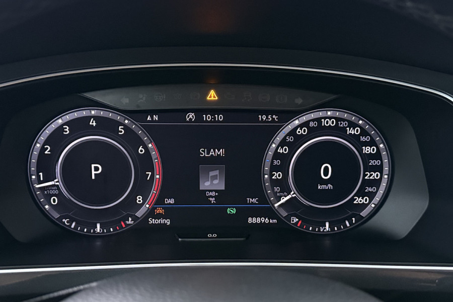 Volkswagen Tiguan 1.4 TSI ACT Highline (PANORAMADAK, CAMERA, DIGITALE COCKPIT, TREKHAAK WEGKLAPBAAR, MASSAGE STOELEN)