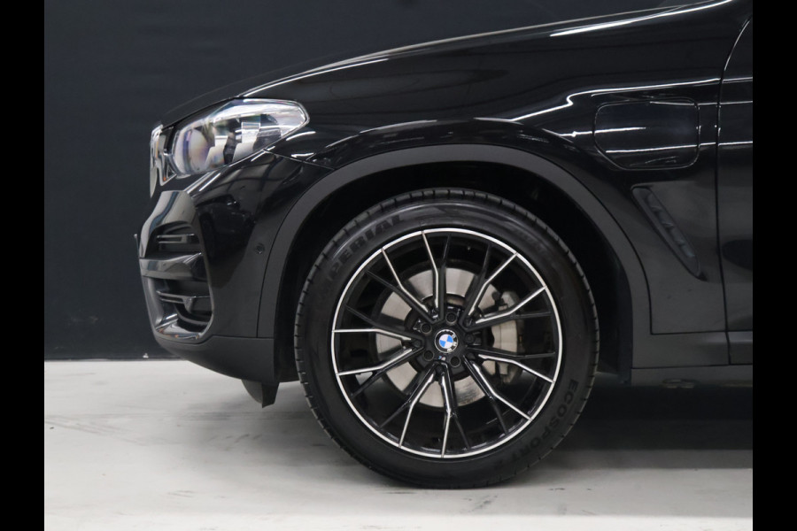 BMW X3 xDrive30e High Executive [SCHUIFKANTELDAK, APPLE CARPLAY, ANDROID, STOELVERWARMING, VOL LEDER, ELEKTRISCHE ACHTERKLEP, PDC V+A, CRUISE CONTROL, GROOT NAVIGATIE, 3-ZONE CLIMATE, DIGITAL DASH, NIEUWSTAAT]