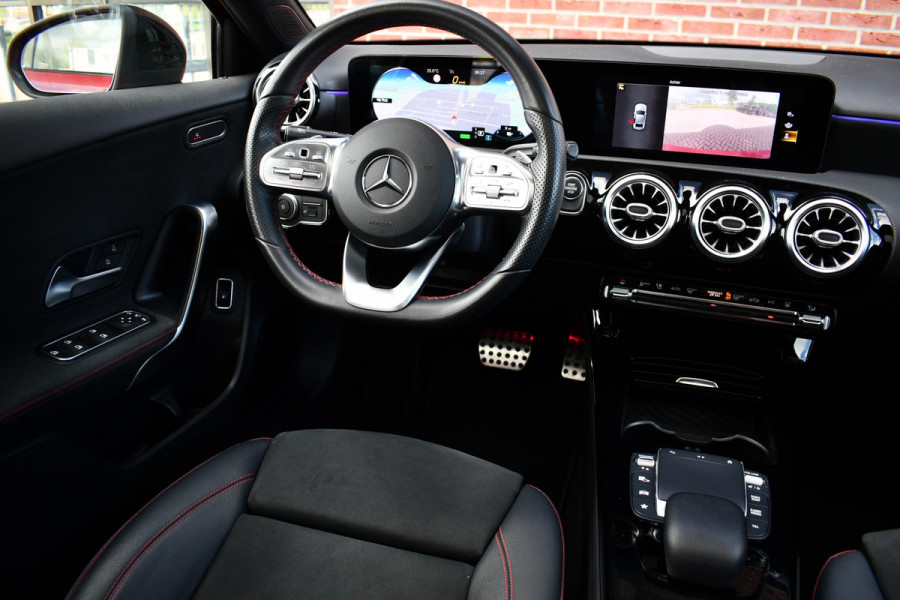 Mercedes-Benz A-Klasse 250 e AMG Line Pano Night Carplay Camera