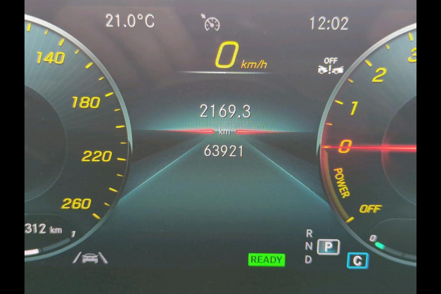 Mercedes-Benz A-Klasse 250 e AMG Line Pano Night Carplay Camera