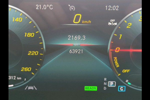Mercedes-Benz A-Klasse 250 e AMG Line Pano Night Carplay Camera