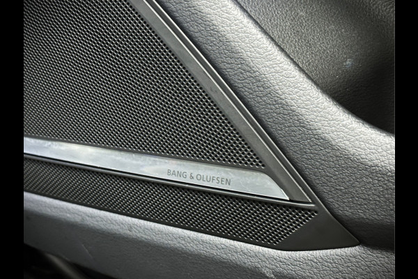 Audi A6 Avant 55 TFSI e Quattro Competition S-Line | #RS-Stoelen | Panorama | Soft-Close | 360 Camera | B&O Sound | ACC | Keyless-Entry | 4-Zone Clima | Trekhaak | Matrix-LED | Leder-Pakket | Sfeerverlichting | 20'' | Memory | Stuurverwarming | Carplay |