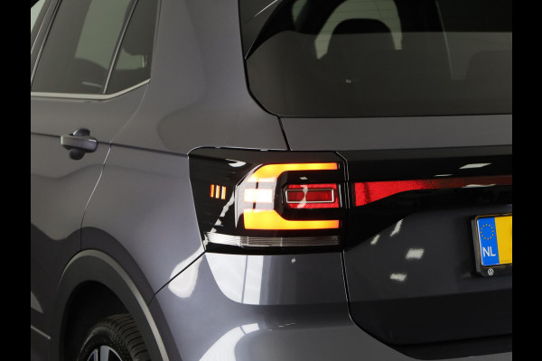 Volkswagen T-Cross 1.5 TSI Style Business R 150PK | Automaat (DSG) | Camera | Keyless entry | Digitaal dashboard