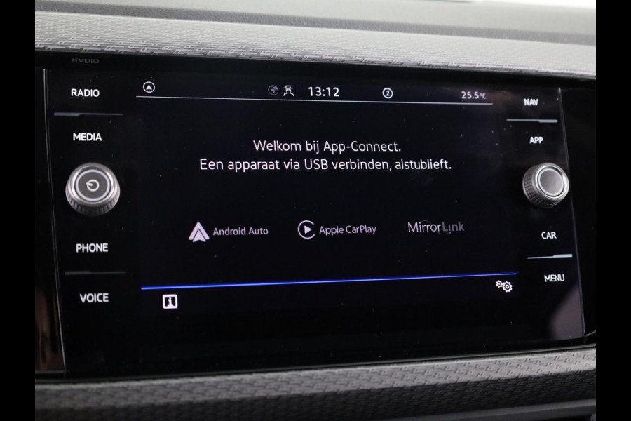 Volkswagen T-Cross 1.5 TSI Style Business R 150PK | Automaat (DSG) | Camera | Keyless entry | Digitaal dashboard