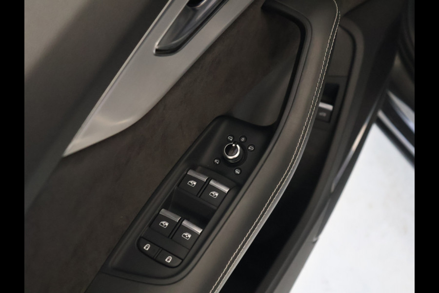 Audi Q7 60 TFSI e quattro Competition [SCHUIFKANTELDAK, RS ZETELS, APPLE CARPLAY, TREKHAAK, MEMORY SEATS, STOELVERWARMING V+A, DIGITAL DASH, HEAD-UP, BOSE, STOELVENTILATIE, MASSAGE, HD MATRIX LED, 360 CAMERA, ELEKTRISCHE ACHTERKL