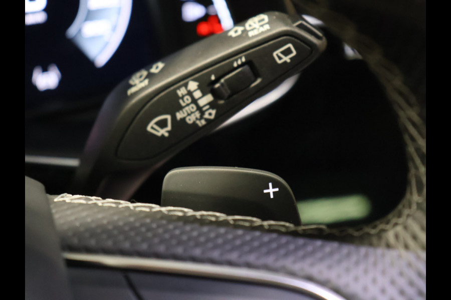 Audi Q7 60 TFSI e quattro Competition [SCHUIFKANTELDAK, RS ZETELS, APPLE CARPLAY, TREKHAAK, MEMORY SEATS, STOELVERWARMING V+A, DIGITAL DASH, HEAD-UP, BOSE, STOELVENTILATIE, MASSAGE, HD MATRIX LED, 360 CAMERA, ELEKTRISCHE ACHTERKL