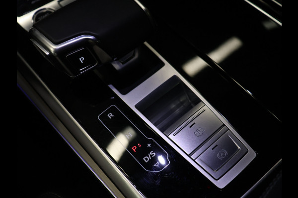 Audi Q7 60 TFSI e quattro Competition [SCHUIFKANTELDAK, RS ZETELS, APPLE CARPLAY, TREKHAAK, MEMORY SEATS, STOELVERWARMING V+A, DIGITAL DASH, HEAD-UP, BOSE, STOELVENTILATIE, MASSAGE, HD MATRIX LED, 360 CAMERA, ELEKTRISCHE ACHTERKL