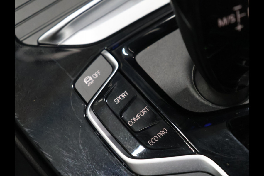 BMW X3 xDrive30e High Executive [SCHUIFKANTELDAK, APPLE CARPLAY, ANDROID, STOELVERWARMING, VOL LEDER, ELEKTRISCHE ACHTERKLEP, PDC V+A, CRUISE CONTROL, GROOT NAVIGATIE, 3-ZONE CLIMATE, DIGITAL DASH, NIEUWSTAAT]