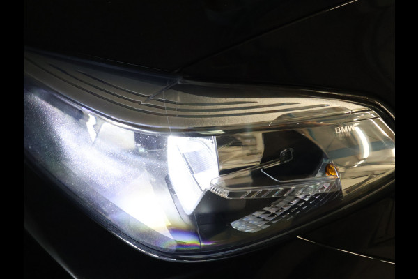 BMW X3 xDrive30e High Executive [SCHUIFKANTELDAK, APPLE CARPLAY, ANDROID, STOELVERWARMING, VOL LEDER, ELEKTRISCHE ACHTERKLEP, PDC V+A, CRUISE CONTROL, GROOT NAVIGATIE, 3-ZONE CLIMATE, DIGITAL DASH, NIEUWSTAAT]