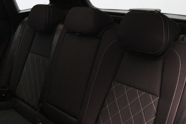 Škoda Karoq 1.5 TSI ACT 150 PK Automaat Sportline BNS, Panoramadak, Keyless, Adap. Cruise Control