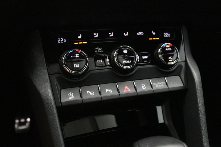 Škoda Karoq 1.5 TSI ACT 150 PK Automaat Sportline BNS, Panoramadak, Keyless, Adap. Cruise Control