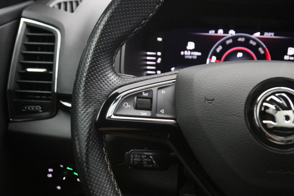 Škoda Karoq 1.5 TSI ACT 150 PK Automaat Sportline BNS, Panoramadak, Keyless, Adap. Cruise Control
