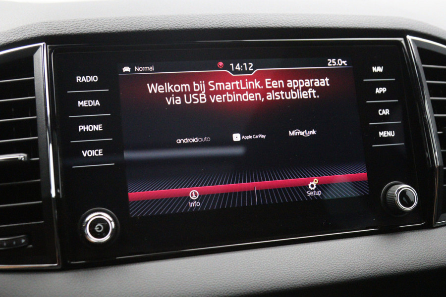 Škoda Karoq 1.5 TSI ACT 150 PK Automaat Sportline BNS, Panoramadak, Keyless, Adap. Cruise Control