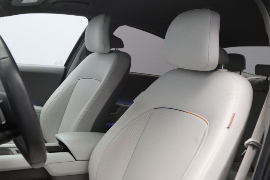 Hyundai IONIQ 6 Connect 77.4 kWh 228 PK, SOH 100%, Leder, 4 X Stoelverwarming, Adap. Cruise Control, Stoel- & Stuurverwarming, Carplay