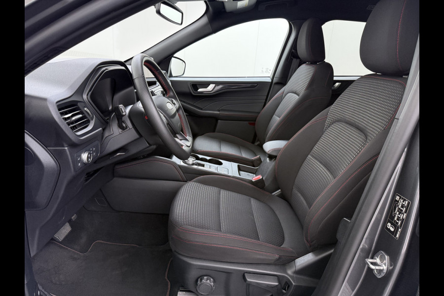 Ford Kuga 2.5 PHEV Hybrid ST-Line Adap.Cruise Stoel+Stuur+Voorruit+Achterbankverwarming Head-Up Display Camera Navi Elek.Achterklep Apple  Digital Cockpit Lane Assist Privacy Glas Lmv Pdc Led Bluetooth Isofix DAB Keyless