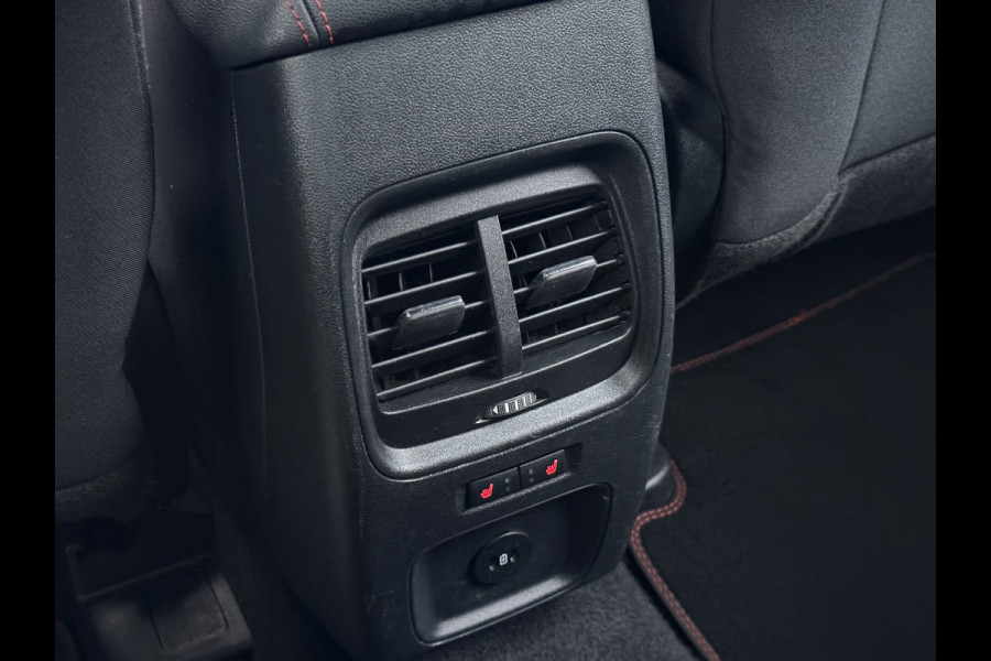 Ford Kuga 2.5 PHEV Hybrid ST-Line Adap.Cruise Stoel+Stuur+Voorruit+Achterbankverwarming Head-Up Display Camera Navi Elek.Achterklep Apple  Digital Cockpit Lane Assist Privacy Glas Lmv Pdc Led Bluetooth Isofix DAB Keyless
