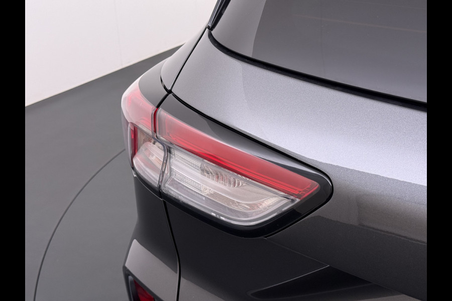 Ford Kuga 2.5 PHEV Hybrid ST-Line Adap.Cruise Stoel+Stuur+Voorruit+Achterbankverwarming Head-Up Display Camera Navi Elek.Achterklep Apple  Digital Cockpit Lane Assist Privacy Glas Lmv Pdc Led Bluetooth Isofix DAB Keyless
