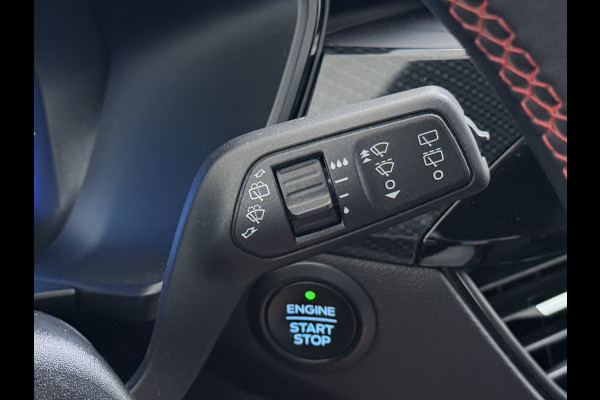 Ford Kuga 2.5 PHEV Hybrid ST-Line Adap.Cruise Stoel+Stuur+Voorruit+Achterbankverwarming Head-Up Display Camera Navi Elek.Achterklep Apple  Digital Cockpit Lane Assist Privacy Glas Lmv Pdc Led Bluetooth Isofix DAB Keyless